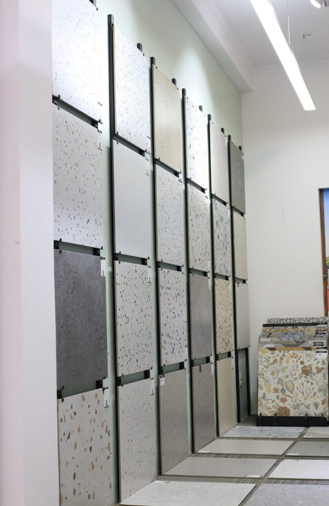 Mẫu gạch terrazzo hiện đại cho quán cafe và showroom